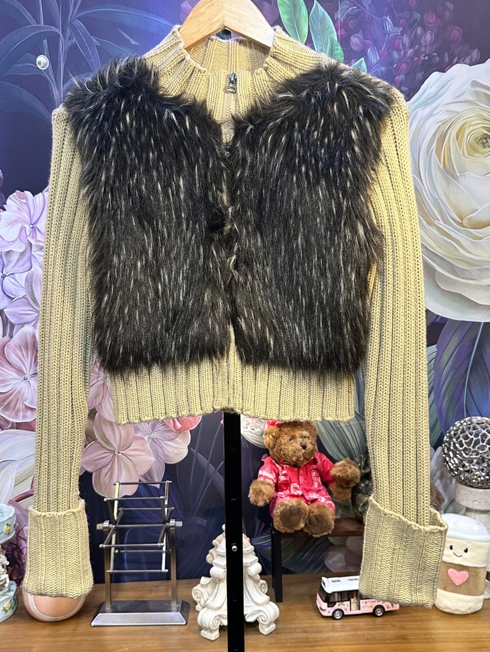 Airport L Faux Fur Cropped Zip Sweater Y2K Statement Glam Edgy Juniors
